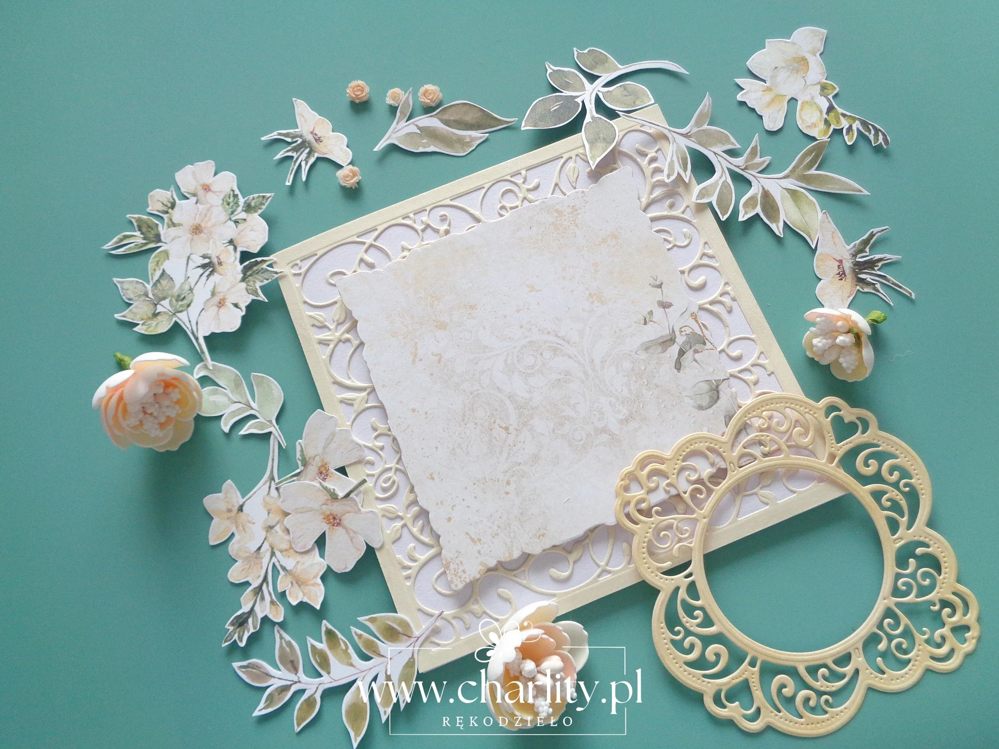 Ornamentowe ramki – elegancka kartka komunijna